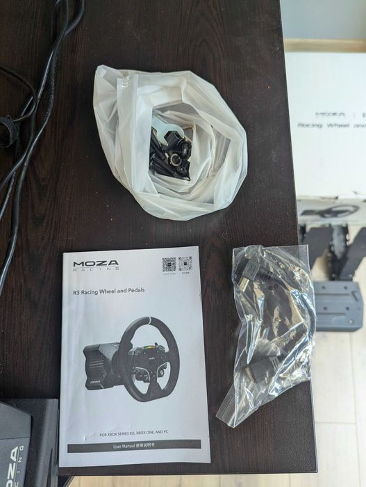 Волан moza racing r3 pc/xbox wheel and pedals