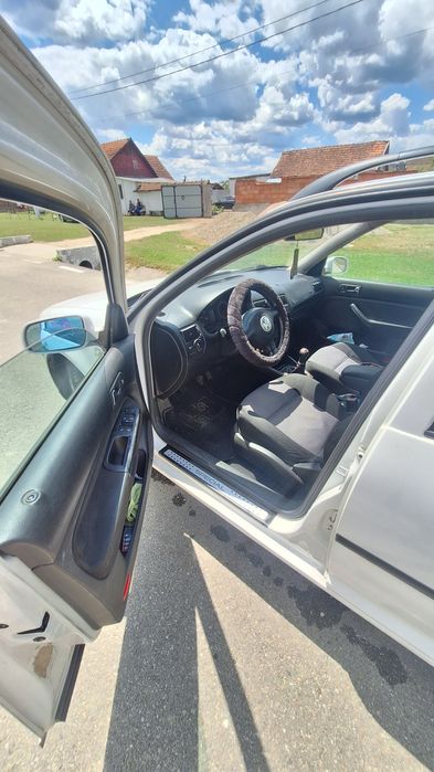 VOLKSWAGEN Golf 2004 — imagine 5