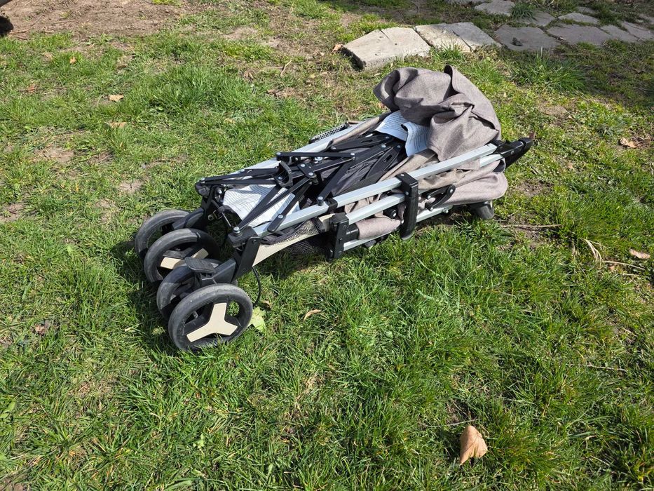 Бебешка лятна количка - сгъваема