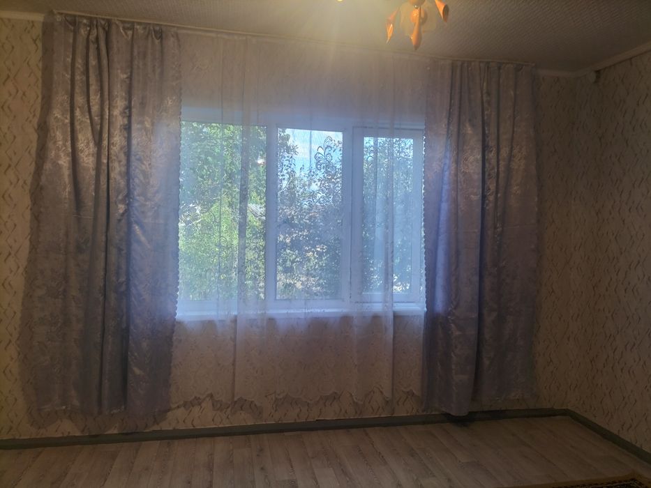 Продам часть дома в центре п.Восточного!