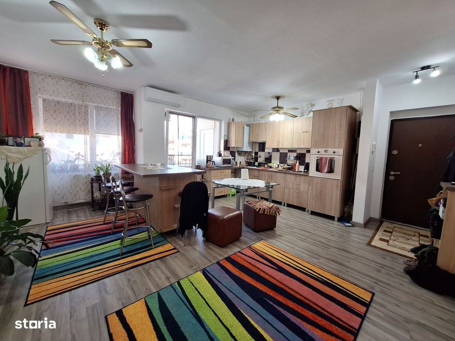 Apartament cu 3 camere, 58 mp, balcon, zona KIK — fotografia 1