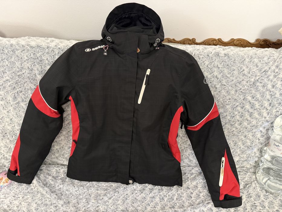 Costum ski , geaca ski xs noua, casca , ochelari ski