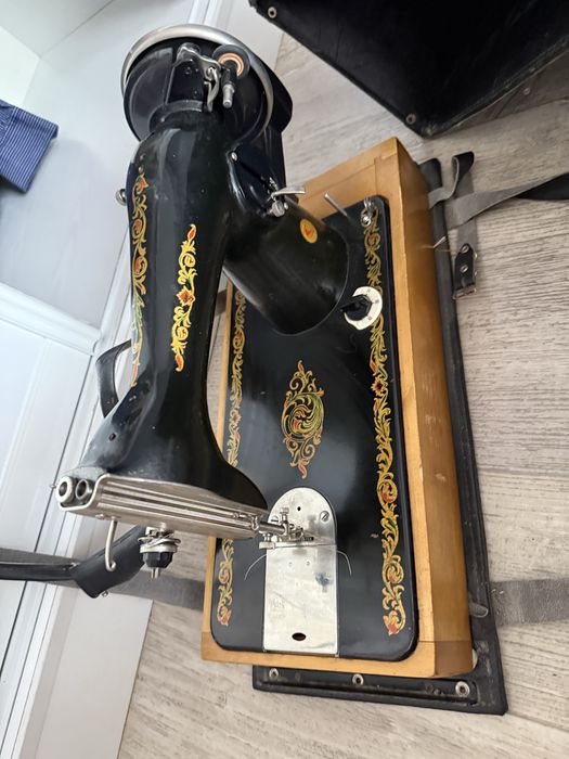 Швейная машина советская