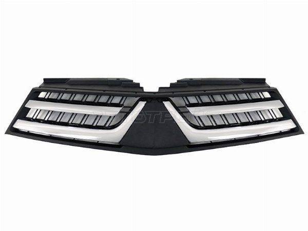 Решетка радиатора  Mitsubishi L200