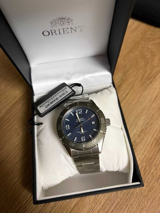Часовник Orient Mako Solar RA-WJ0002L