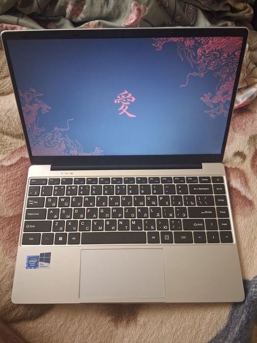 Продам Ноутбук YAMI Notebook N10 +