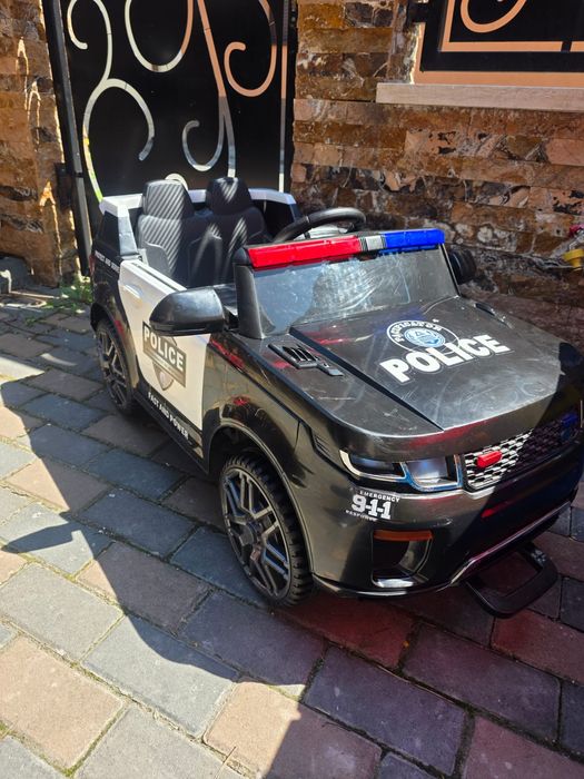 Vand masinuta electrica  de politie