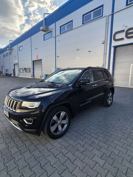 Vând Grande Cherokee