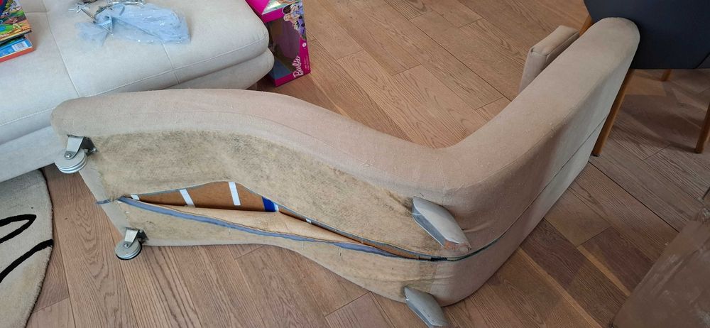 Лежанка мебел хол