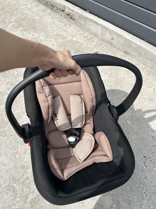 Детская каляска с автокресло