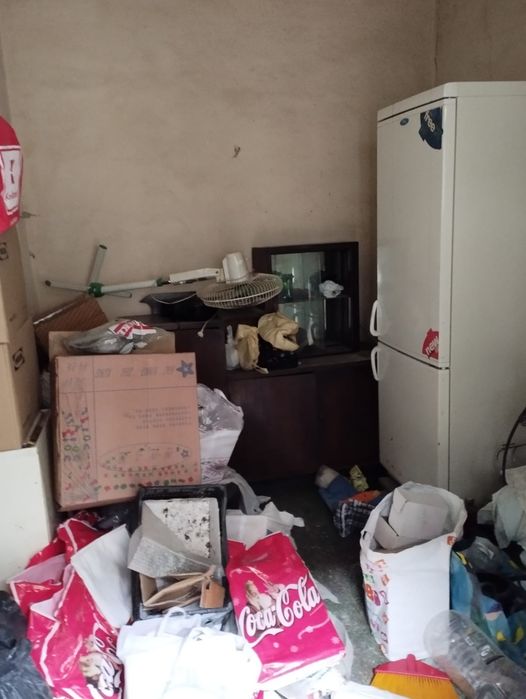 Debarasari locuințe,transport moloz, gunoi,lemne
