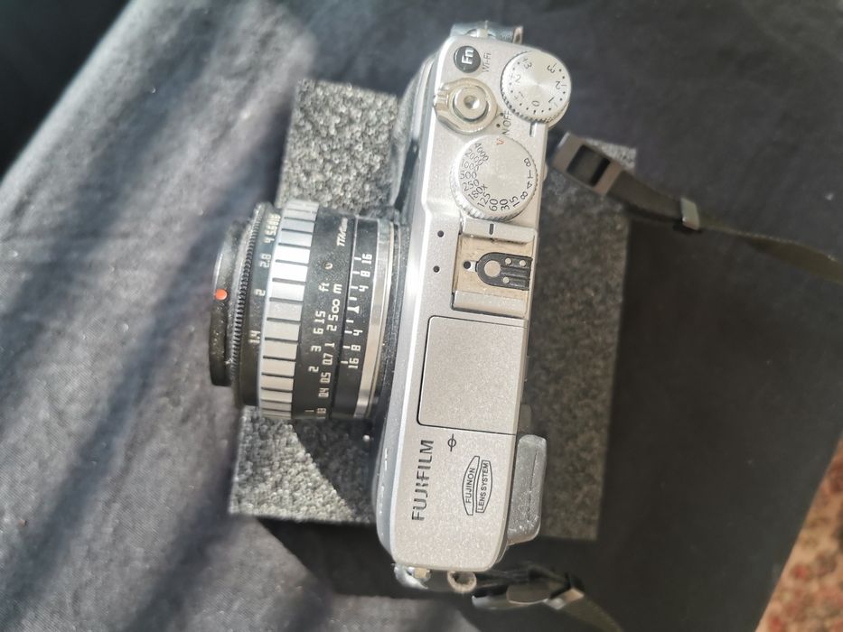 Fujifilm X-E2 + TT Artisan 23mm f1.4 + grip