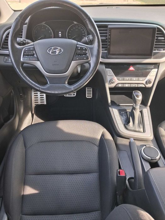 HYUNDAI Elantra 2018 — imagine 4