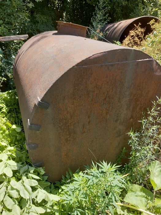 Продам ёмкость 3,5  куба