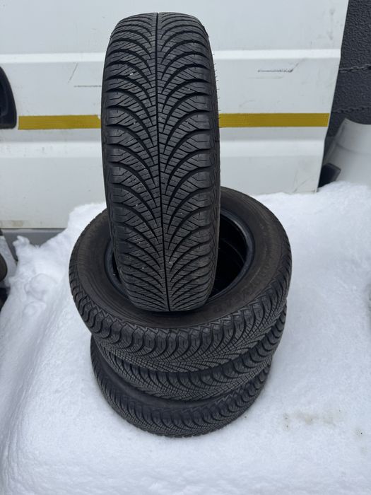 Cauciucuri de iarna 165/70/14 B1T GoodYear