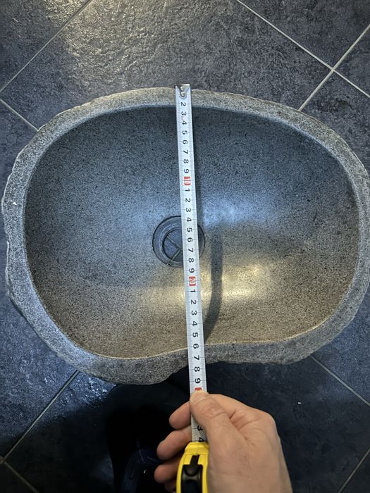 Каменна мивка от речен камък