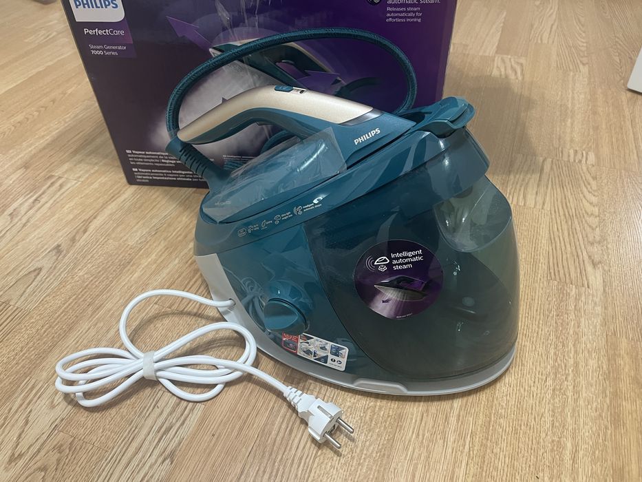 Продам утюг-парогенератор PHILIPS PerfectCare 7000