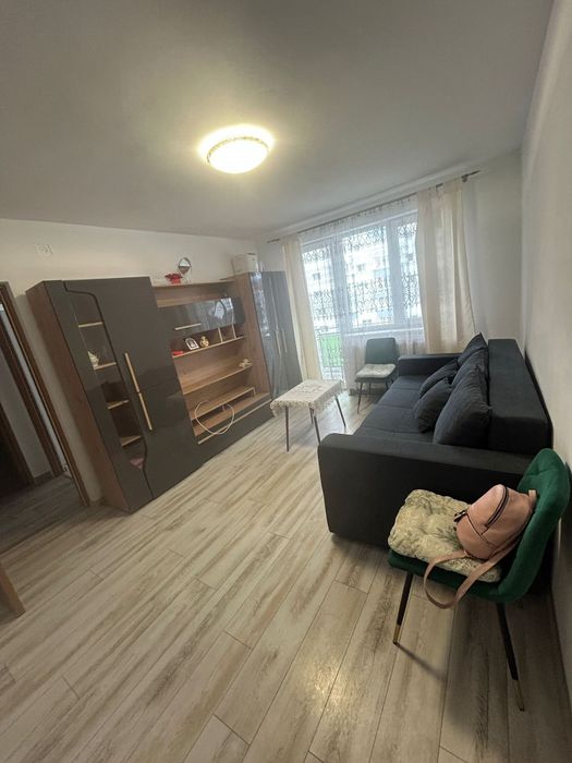 închiriez apartament cu 2 camere