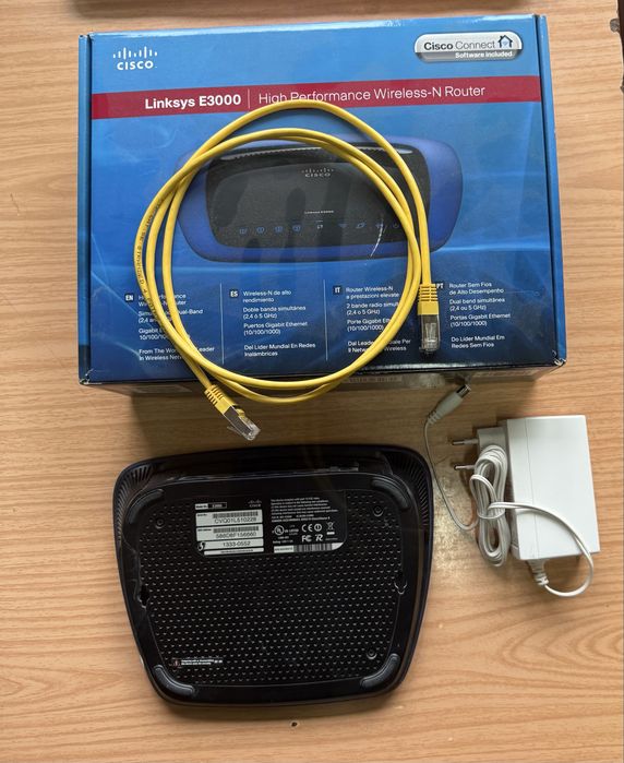 Router Linksys Cisco E 3000 2 benzi, N wireless