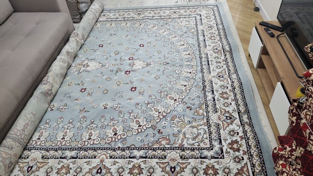 Продаётся кавёр, кілем