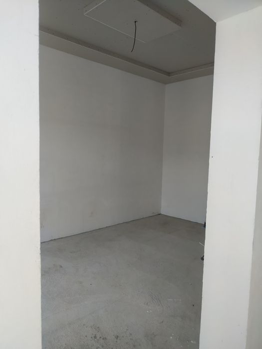 Назарбек Мевазорда 90%Битган 1.7сотихли янги курилган уй сотилади