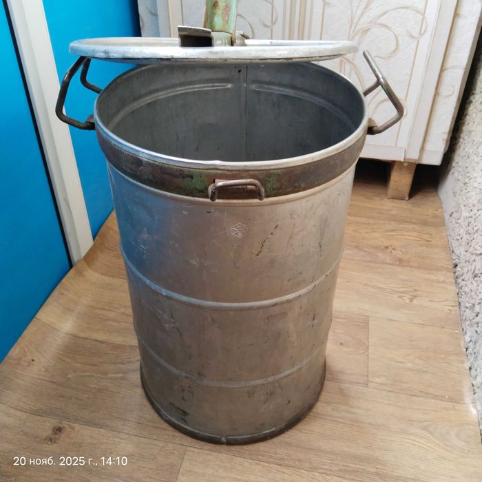 Продам бак из под мёда