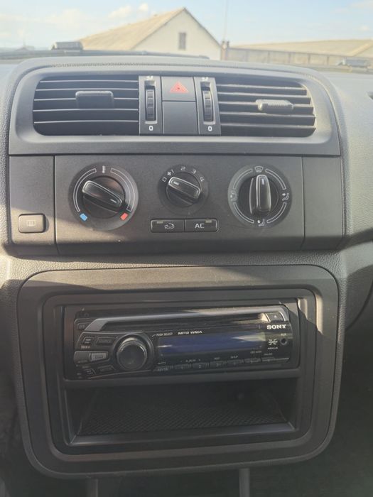 Skoda Fabia 2011 1.6 Diesel Euro 5 stare perfecta functionare