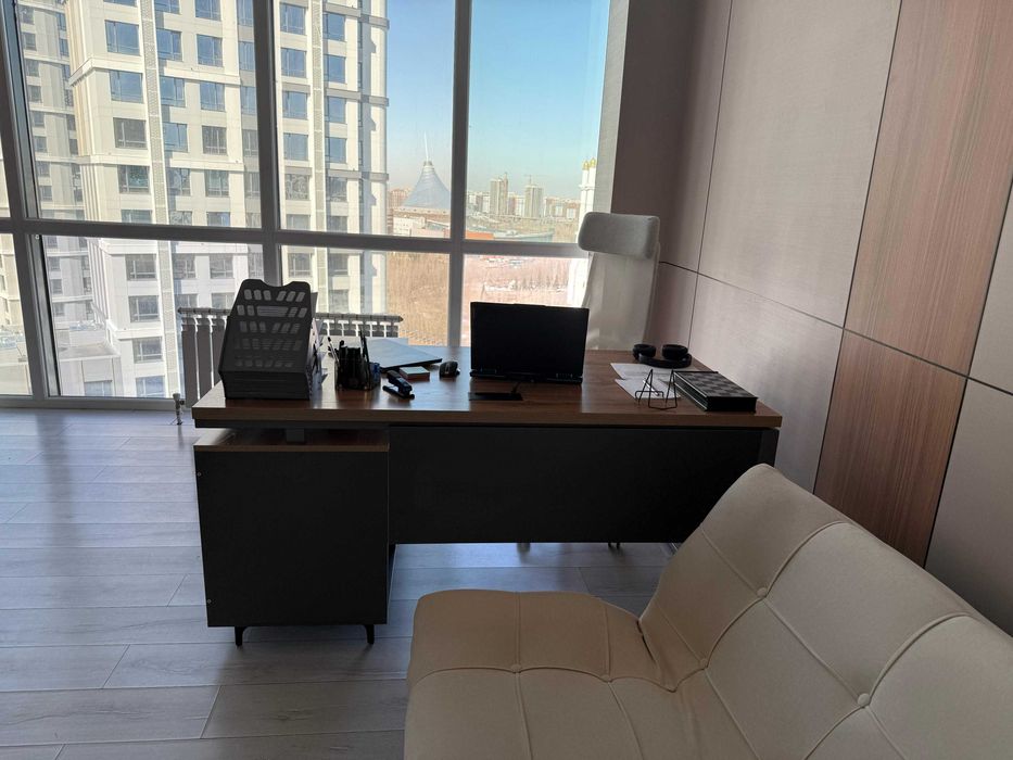 Стол руководителя Офисные столы