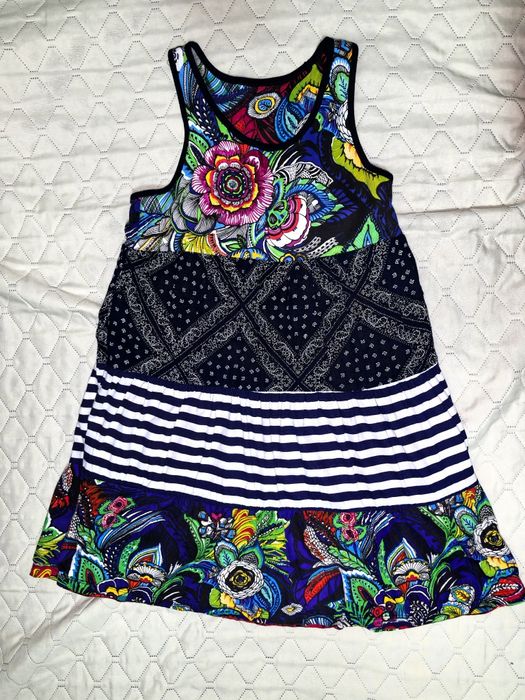 Vând rochiță Desigual reversibilă (2 fețe)