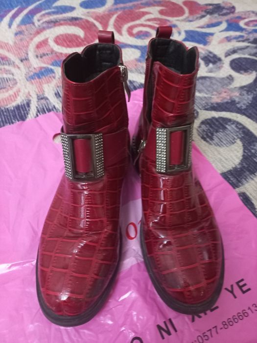 Демисезонные полусапожки