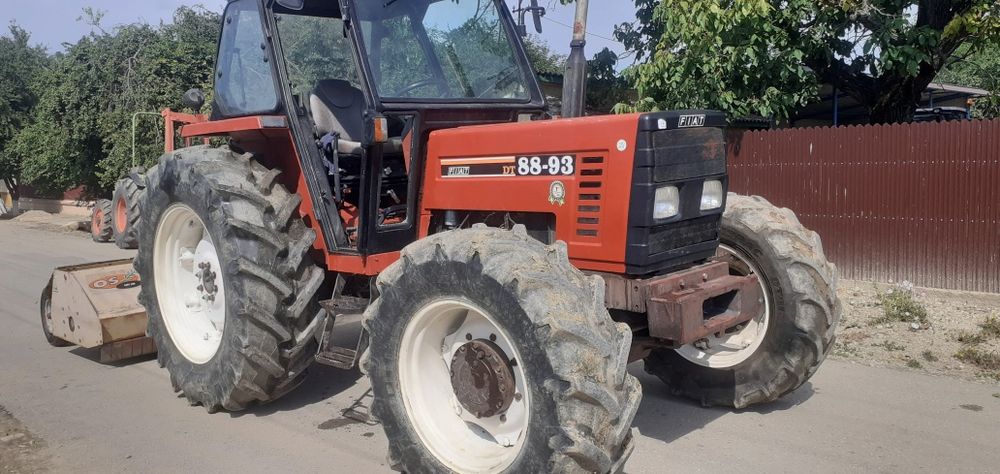 Tractor Fiat Geotec 88 93