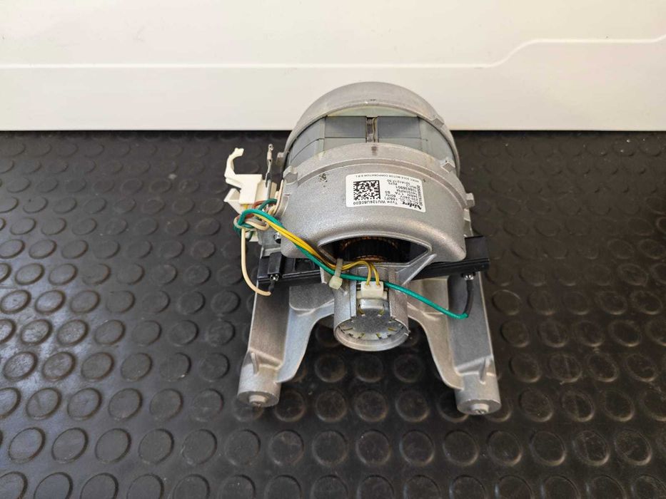 Motor masina de spalat verticala Electrolux - Nidec WU126U50E00 6 pini , lungime ax 4.6 cm / R20
