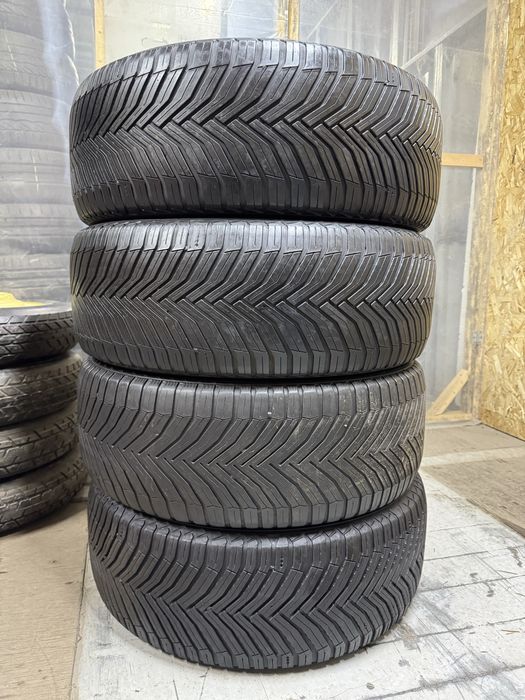 ПродаммMichelin 235/50/19