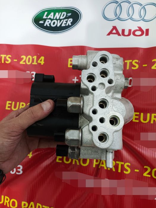 Гидро блок клапан передний для мерседес w221 s класс.