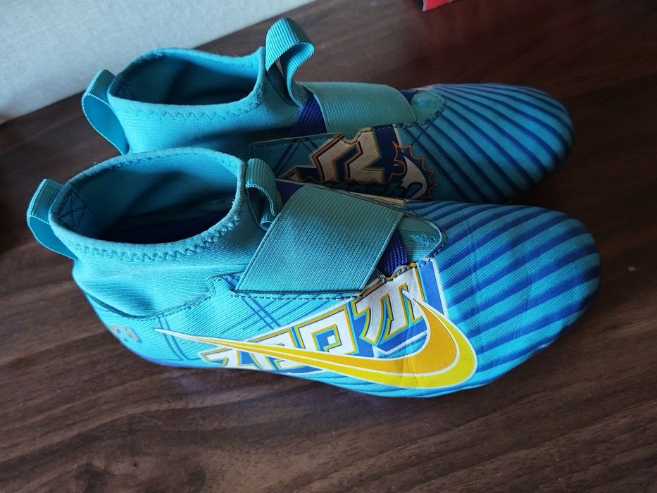 Футболни обувки (бутонки) Nike air zoom 37.5