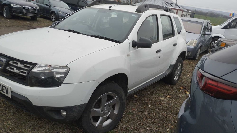 SE vinde Dacia Duster  1.5 DCI 2015