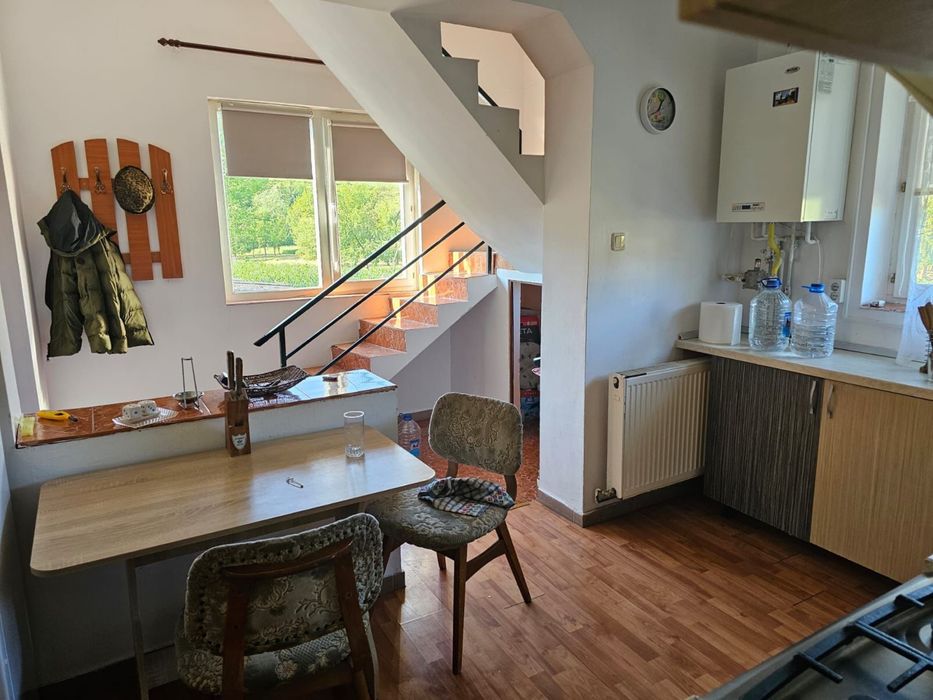 Casa de vanzare individuala .