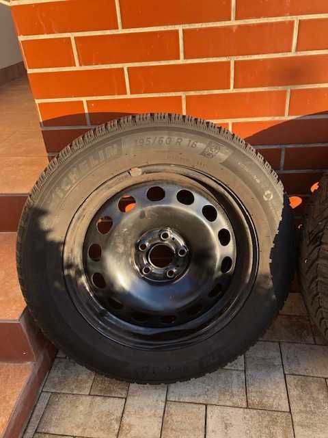 Anvelope iarna premium Michelin Alpin 6 195/60/R16 89T + jante Alcar