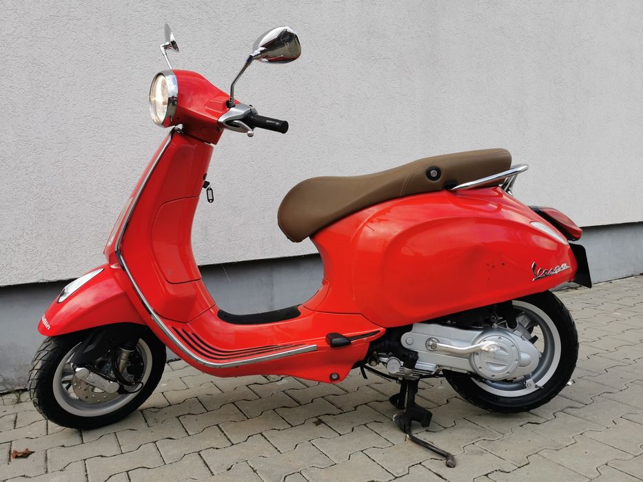 Vând Vespa Primavera 50 cmc
