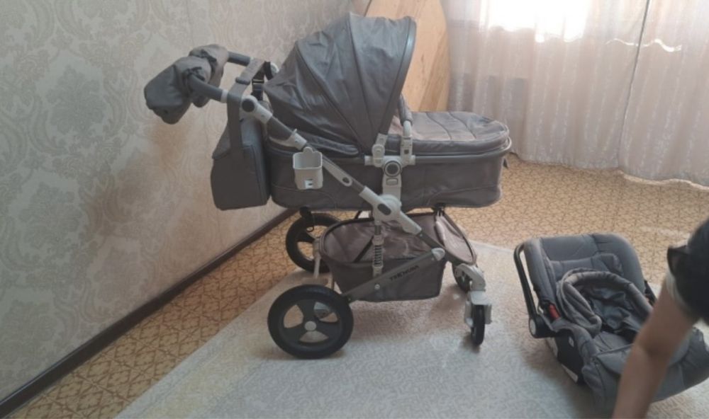 Коляска почти новый