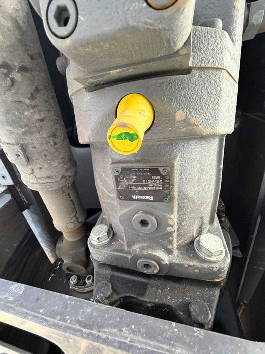 Колёсный экскаватор DAZHOU QNL150F