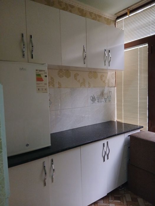 Срочно сдам 2 х комнатную квартиру  в микрорайоне мархабо семейным