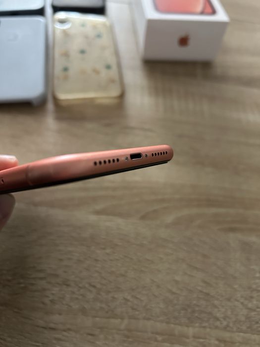 Iphone Xr 64gb пълен комплект