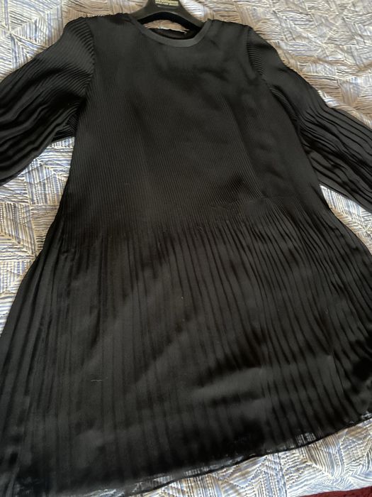 Rochita Zara din voal culoare negru.