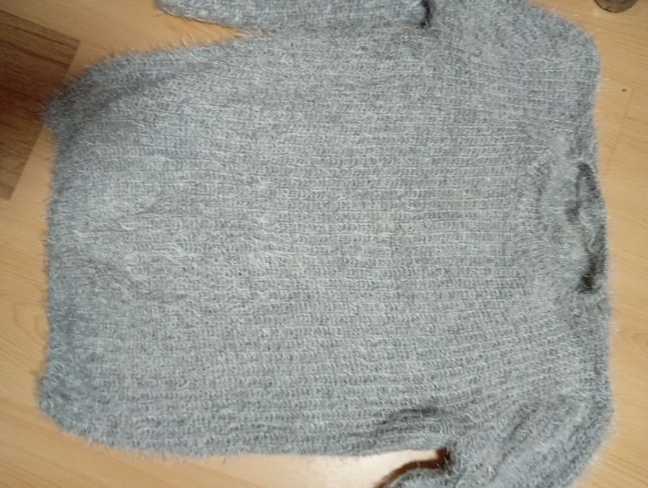 Vând pulover damă din mohair