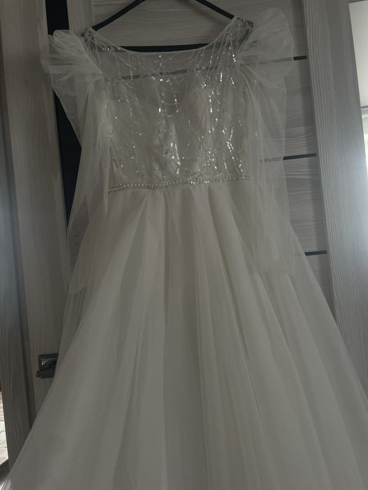 Свадебные платья