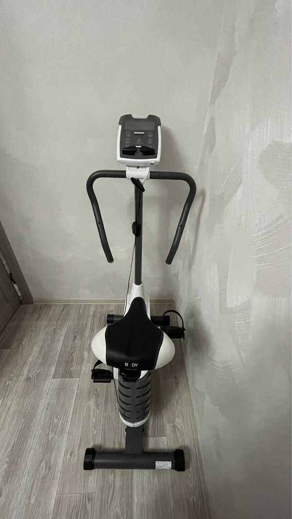 Гребной тренажер body Sculpture br 2200h