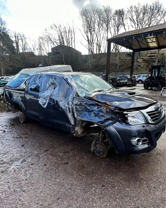 Dezmembrez Toyota Hilux 2012-2015 1KD-FTV 3.0