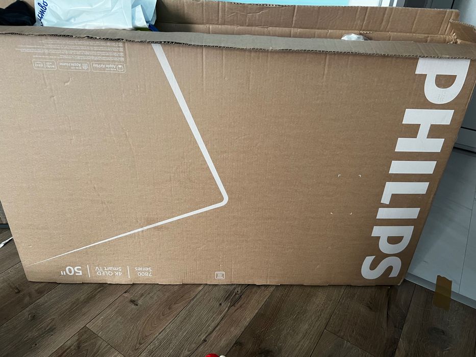 Телевизор Philips 7800