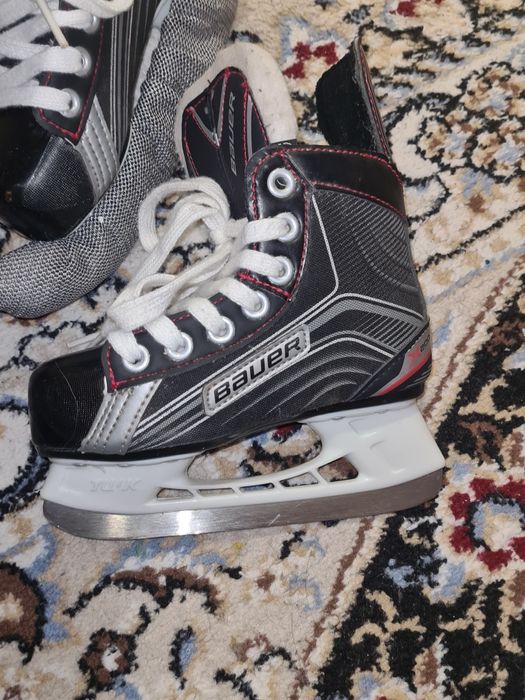 Продаются детские коньки